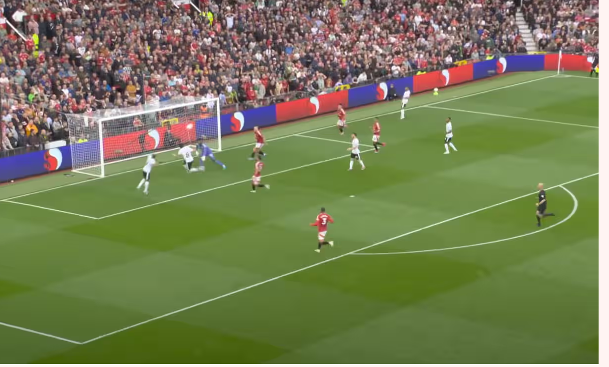 九宫格都不够了!卫报解读:曼联9场丢12球 低级失误众多