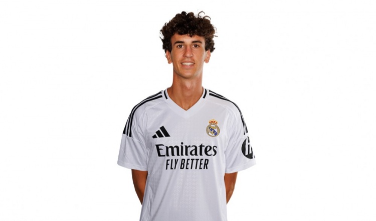 早报:曼联决定留任滕哈赫